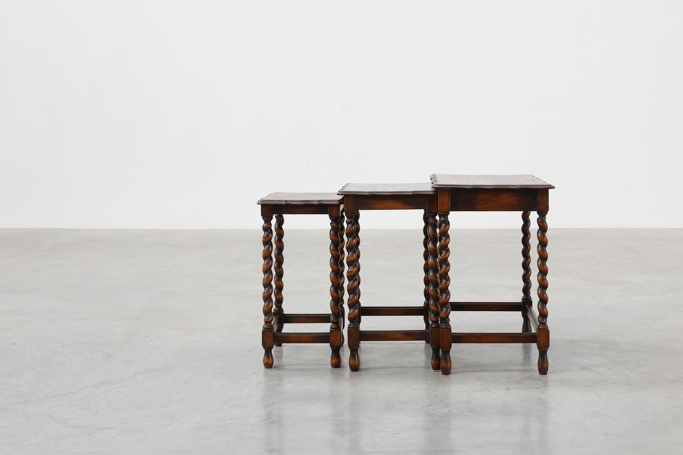 Set of Three Oak Barley Twist Nesting Tables, England, circa 1900thumbnail